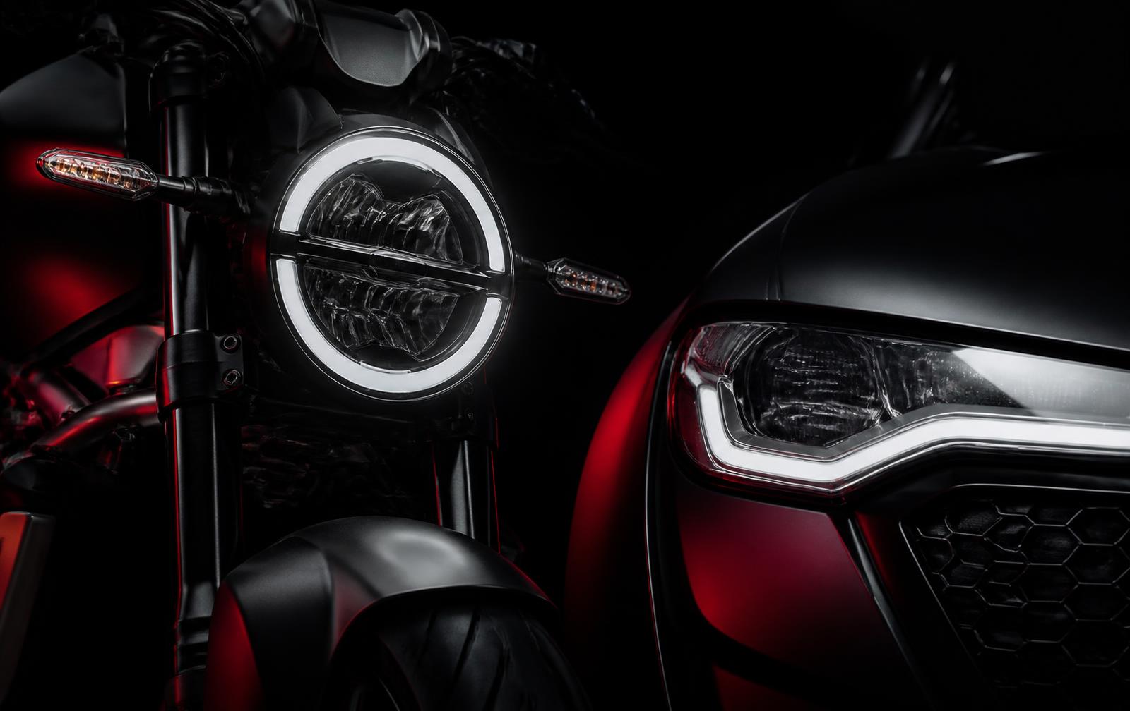 Detalhe automotivo com iluminação vermelha